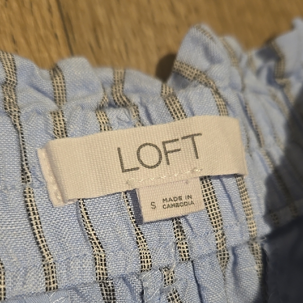 Loft Striped Blue and Grey Women's Shorts - Picture 2 of 15